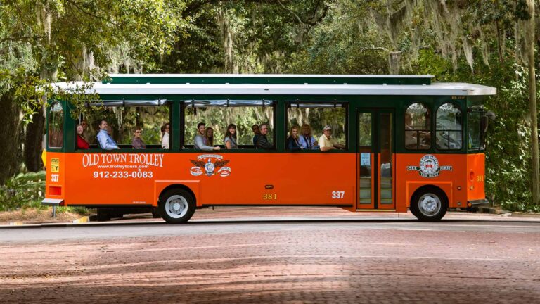 old town trolley tours in savannah, georgia